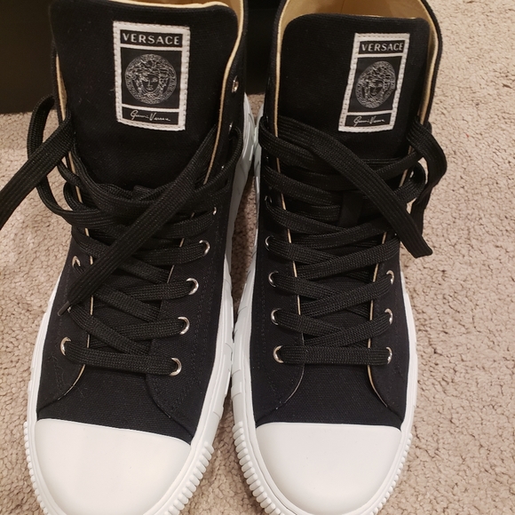 Versace mens sneakers - Picture 7 of 11